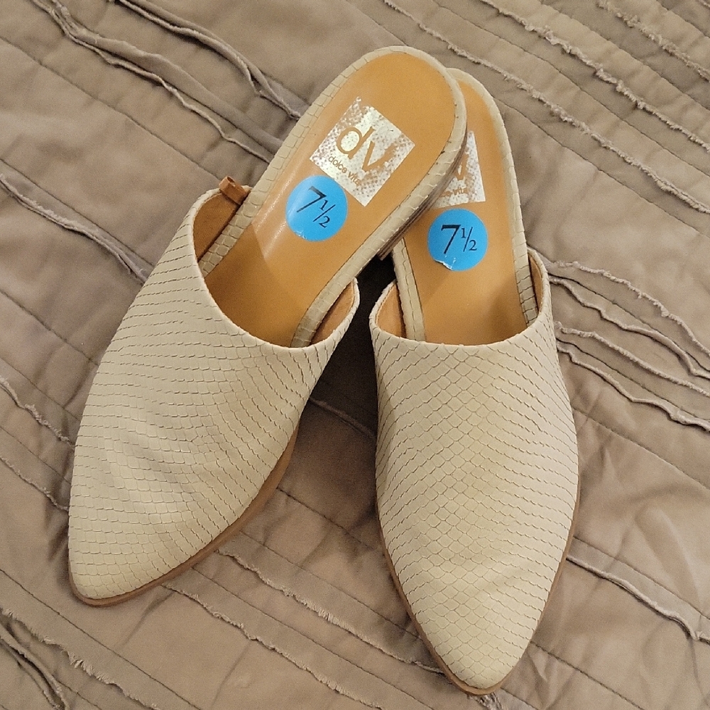 DV by Dolce Vita Women's Tan Mules